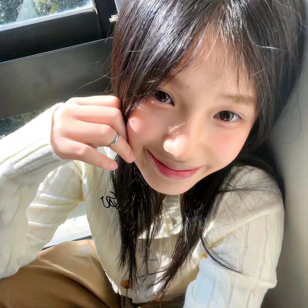 满船春色
